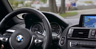 Voiture puissante et jeune conducteur : quelle assurance auto ?