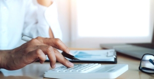 Rachat de crédit de 100 000 € : conseils et simulation