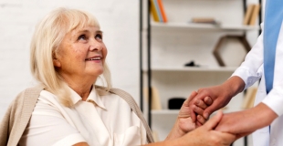 Quelle est la mutuelle senior qui rembourse les séances de kiné ?