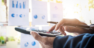 Combien coûte un conseiller fiscal ? Ses conseils sont-ils rentables ?