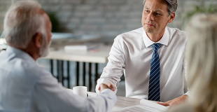 Rachat de crédit senior et retraité : quelles particularités ?